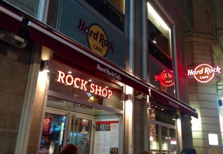 Hard Rock Cafe und Shop, Außenansicht