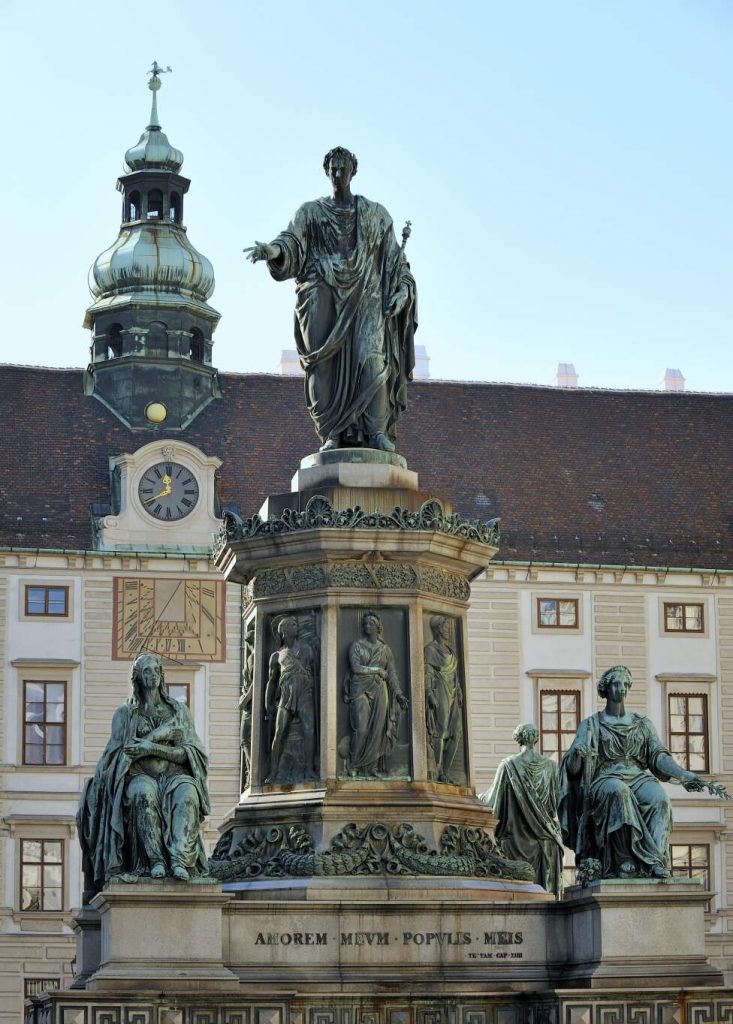 Kaiser Franz I. Denkmal am Platz "In der Burg" (1. Bezirk)