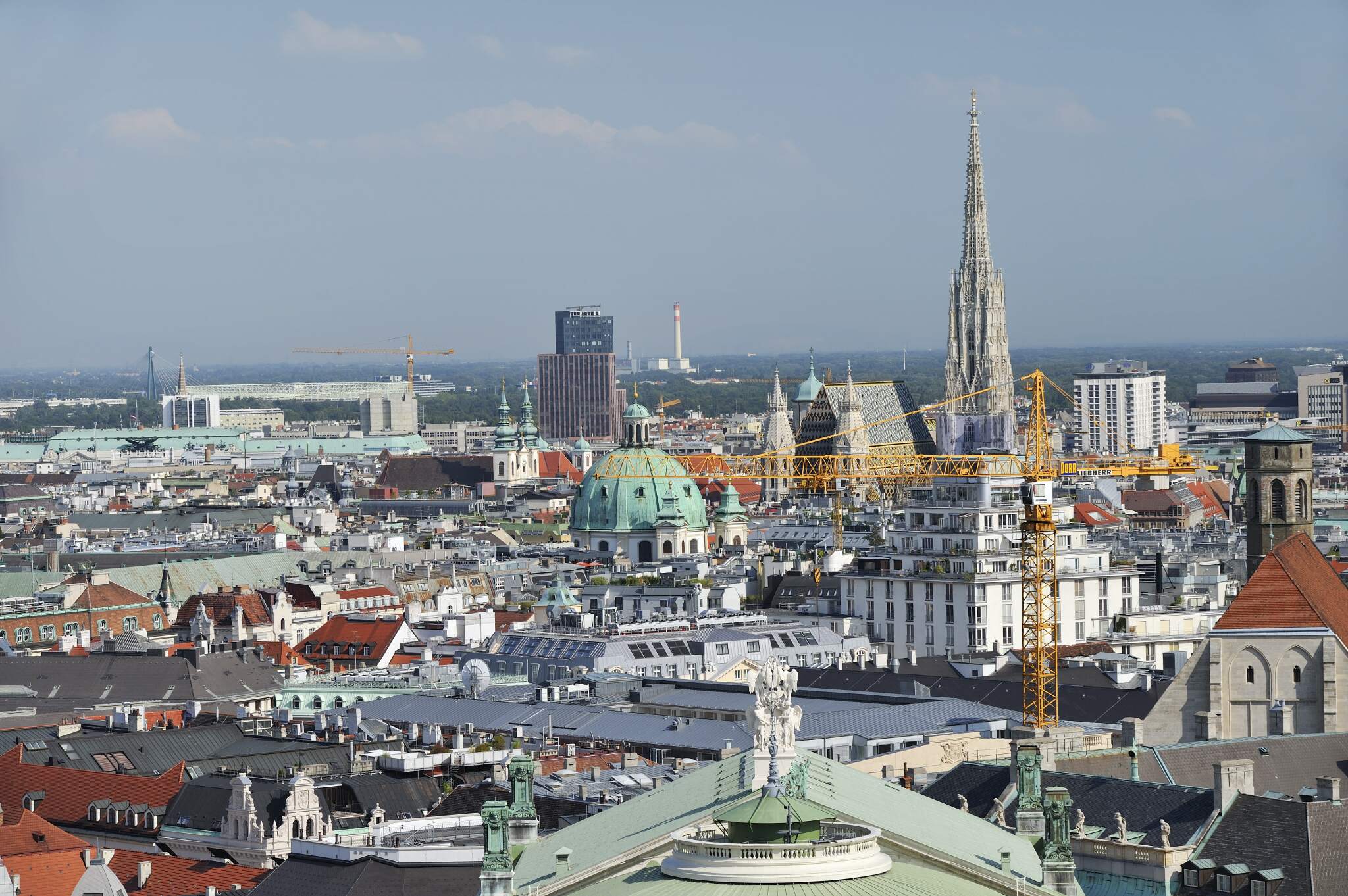 Panorama-Blick vom Wiener Rathausturm